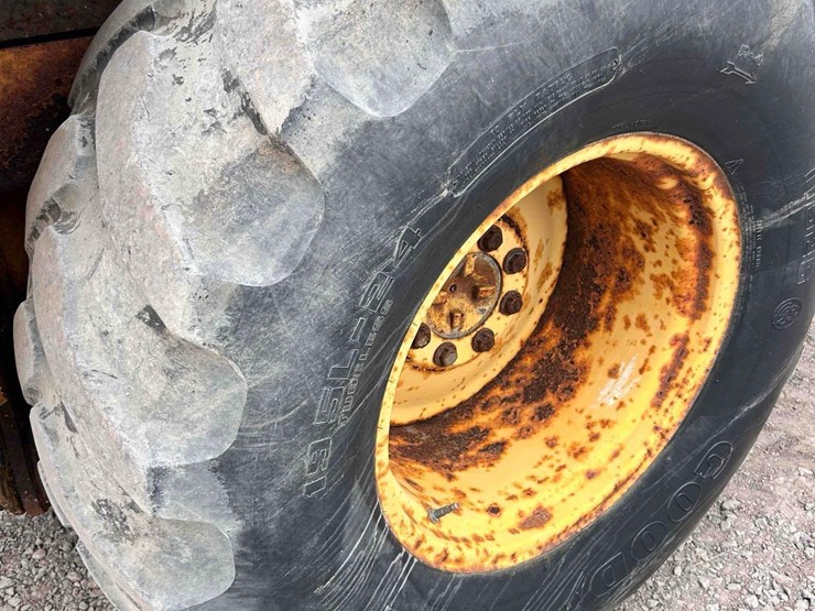 john-deere-310d-image-22