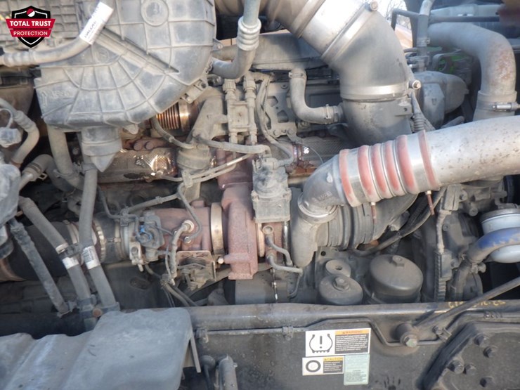 2022-kenworth-t680-image-25