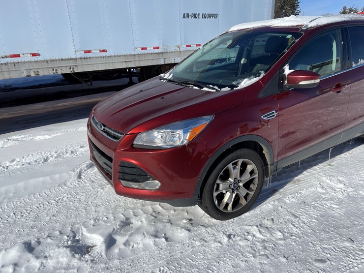 2014-ford-escape-titanium-image-14