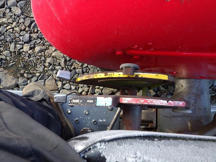 massey-ferguson-tractor-image-25