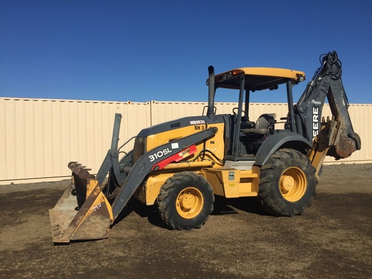 2017-deere-310sl-image-1