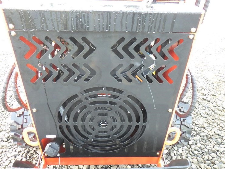 2025-sdlool-380r-skid-steer-tracked-loader-image-8