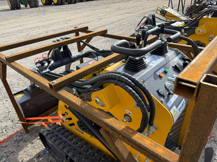 #86-•-unused-sdlanch-sdl60-stand-on-skid-steer-loader-a2510206378-inv#-35039-image-27