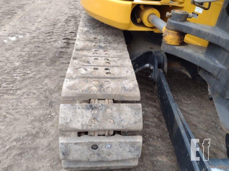 2021-deere-85g-image-45