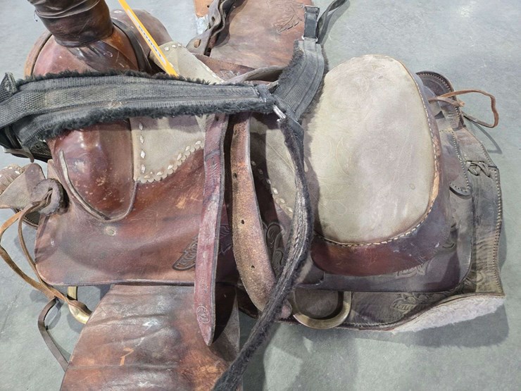 riding-saddle-image-7