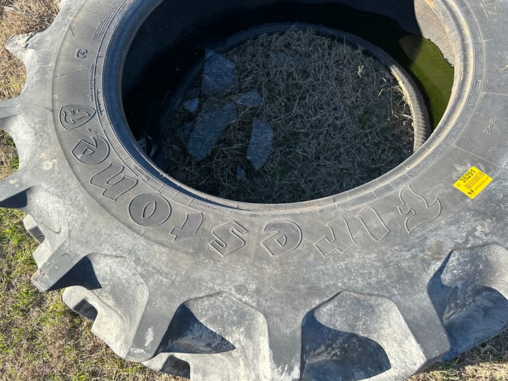 #35291-•-firestone-520/85r42-tractor-tire-image-2