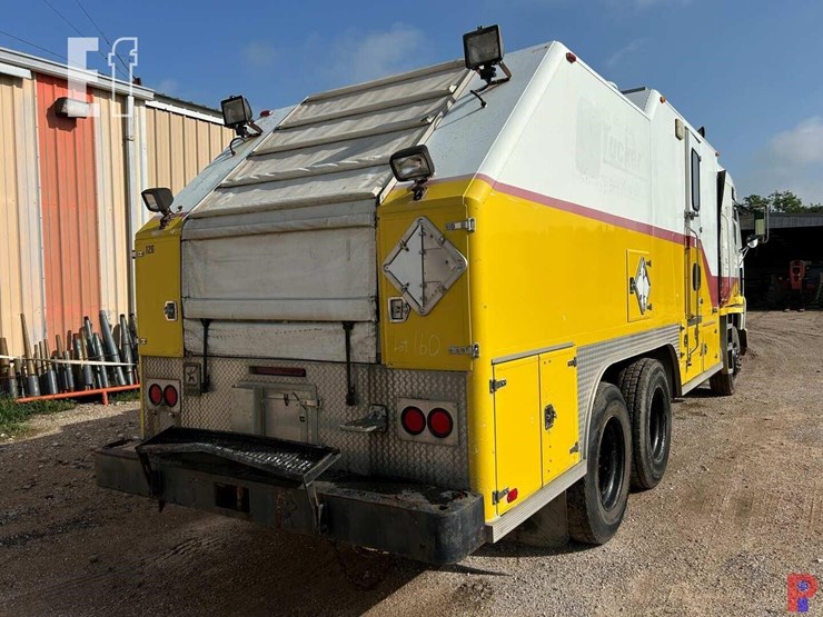 2002-freightliner-argosy-image-9