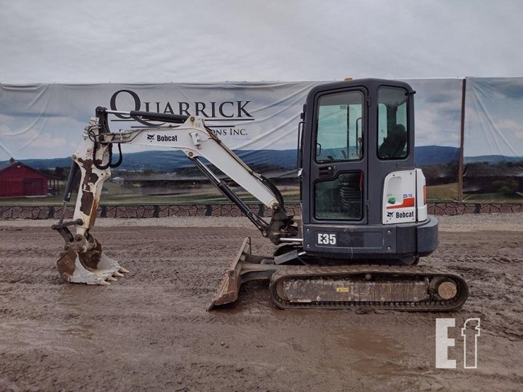 2014-bobcat-e35-image-1