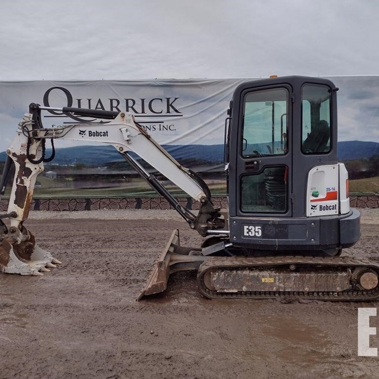 2014 BOBCAT E35