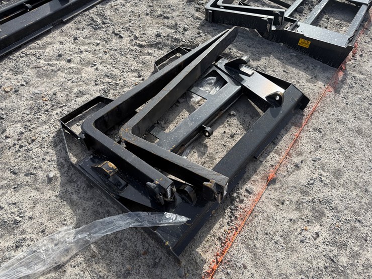 #22781-•-unused-agt-isocpf48-6600-ff-48"-wheel-loader-forks-image-3