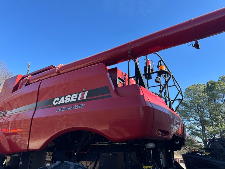 #35797-•-2011-case-7120-combine-image-22