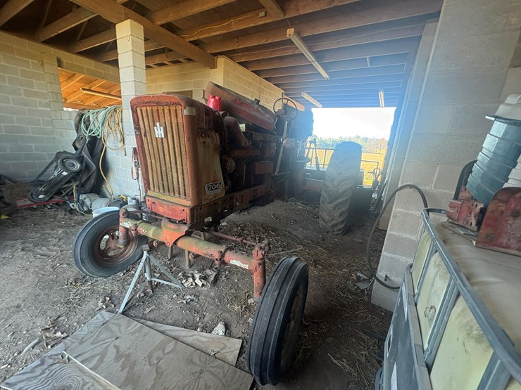 international-706-image-2