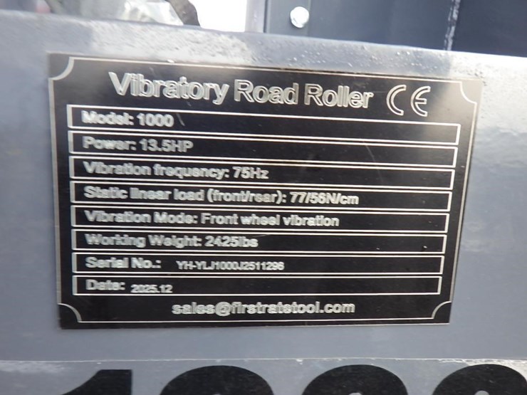 2025-sdlool-1000-vibratory-smooth-drum-roller-image-11