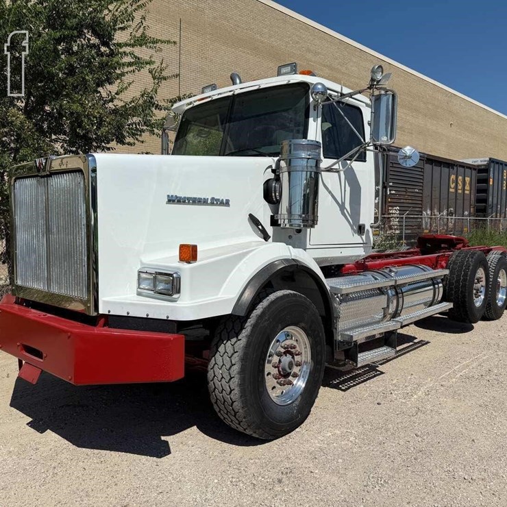 2012 WESTERN STAR 4900