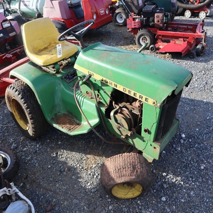 JOHN DEERE 112