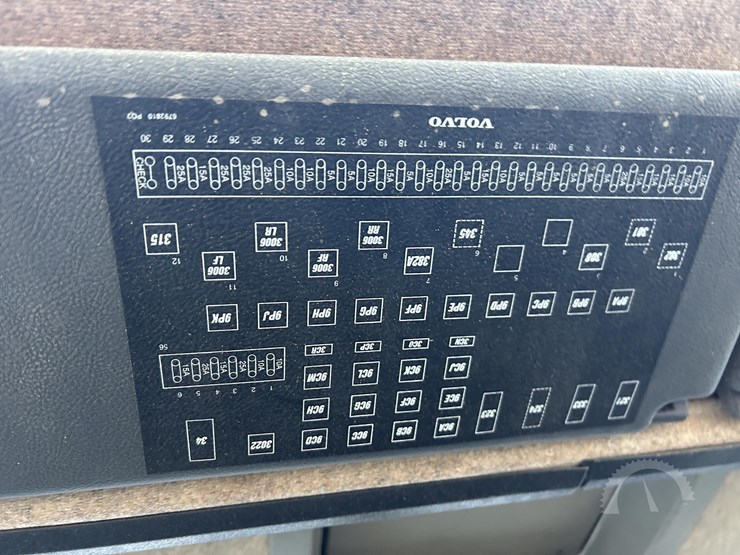 1989-volvo-fe6-image-25