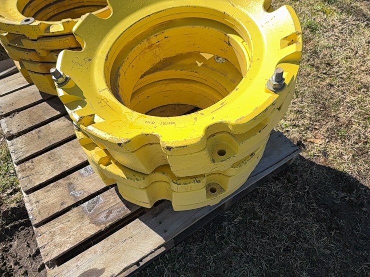 two-sets-of-205/72-kg-weights-buying-it-by-the-set-two-times-the-money-￼-image-6