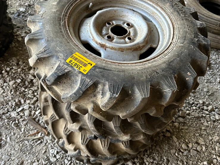 #35878-•-lot-of-(4)-7-14-hi-traction-lug-tires-image-1