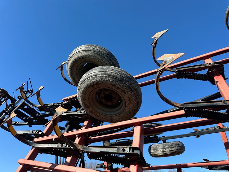 case-ih-200-image-12