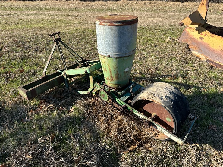 #35854-•-single-row-planter-image-4