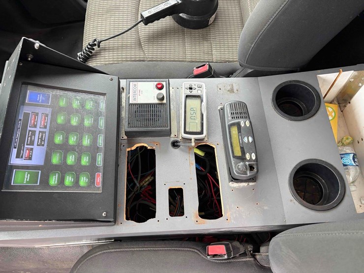 2012-dodge-5500-ambulance-image-13