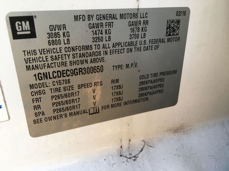 2016-chevrolet-tahoe-image-18