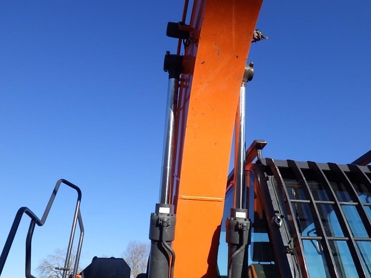 doosan-dx140-lc-5-image-24