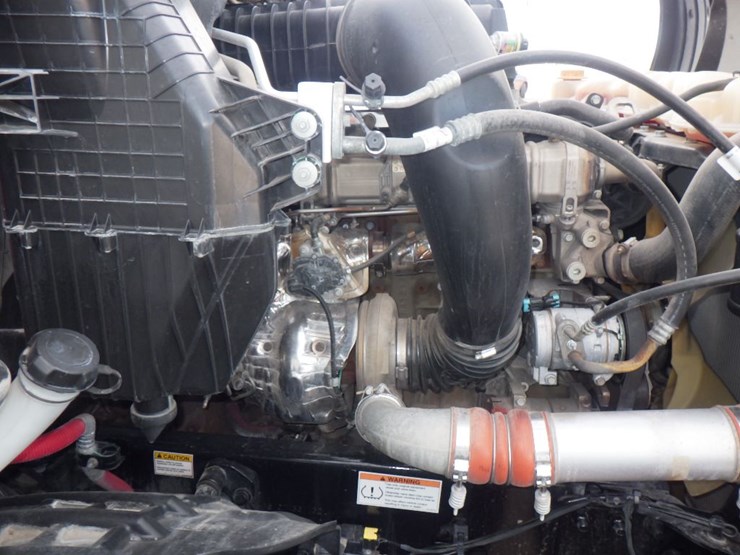 2022-freightliner-cascadia-126-image-27