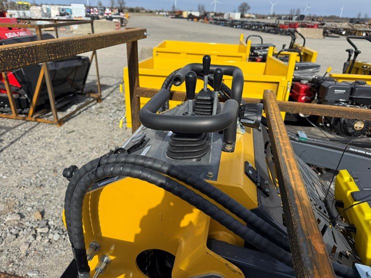 #86-•-unused-sdlanch-sdl60-stand-on-skid-steer-loader-a2510206378-inv#-35039-image-12