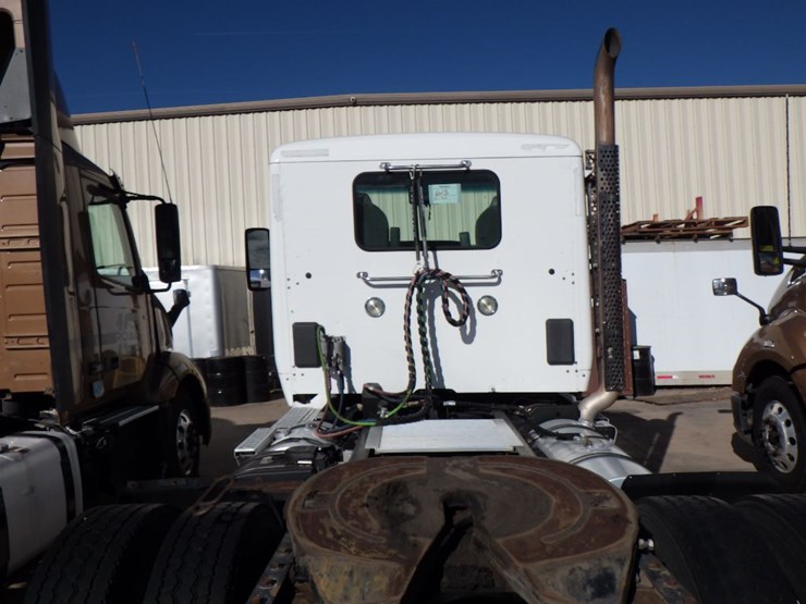 2016-kenworth-t680-image-13