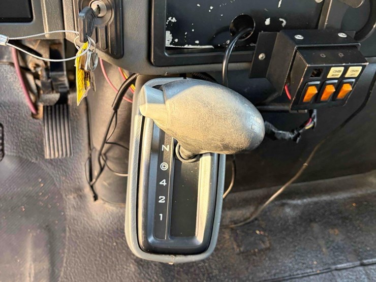 2006-international-4300-image-13