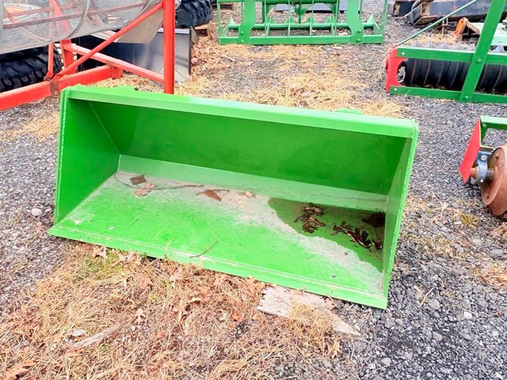 (new)-john-deere-kivel-60in-bucket-image-1