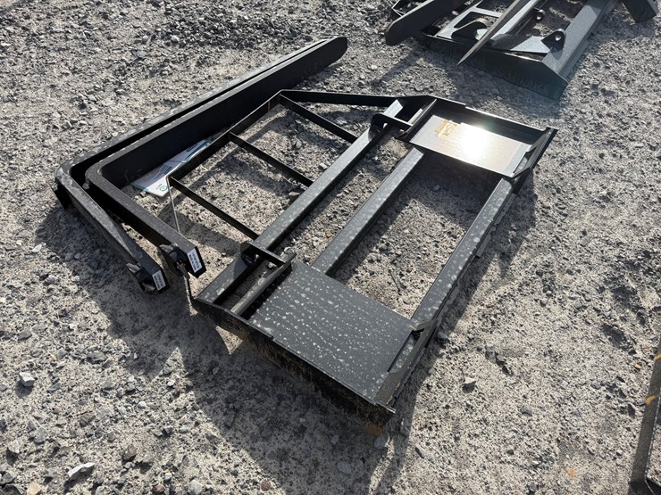 #22768-•-unused-mower-king-sa-48"-skid-steer-forks-image-2