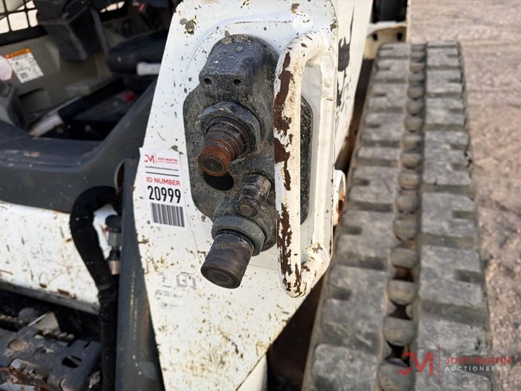 2019-bobcat-t590-image-8