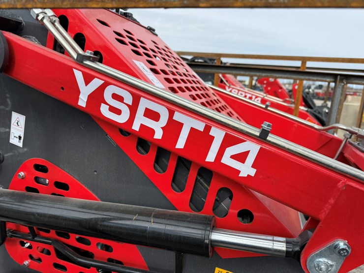 #22788-•-unused-agt-ysrt14-stand-on-tracked-loader-ysrt142025l102468-image-21