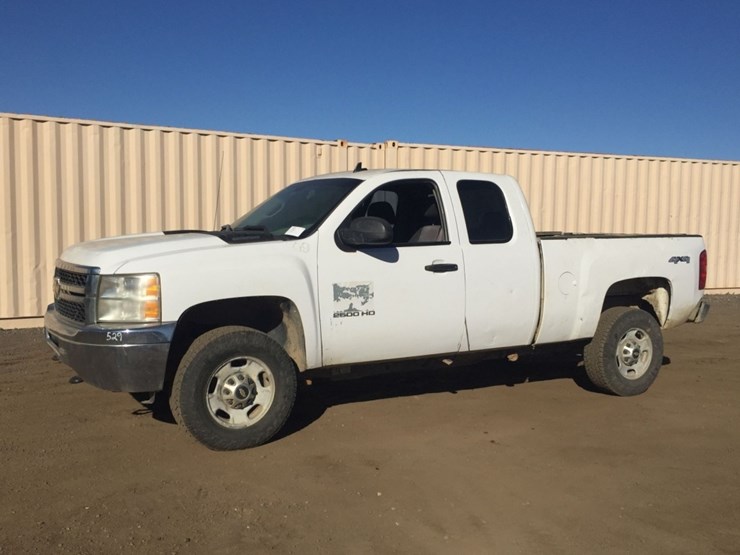 2011-chevrolet-2500hd-image-1