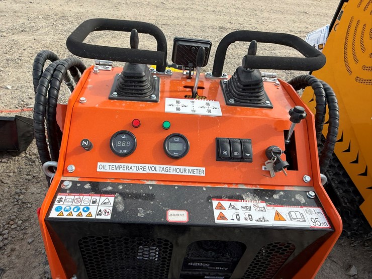 #96-•-unused-sdlool-sl36c-stand-on-tracked-loader-36cj251271-inv#-36230-image-14