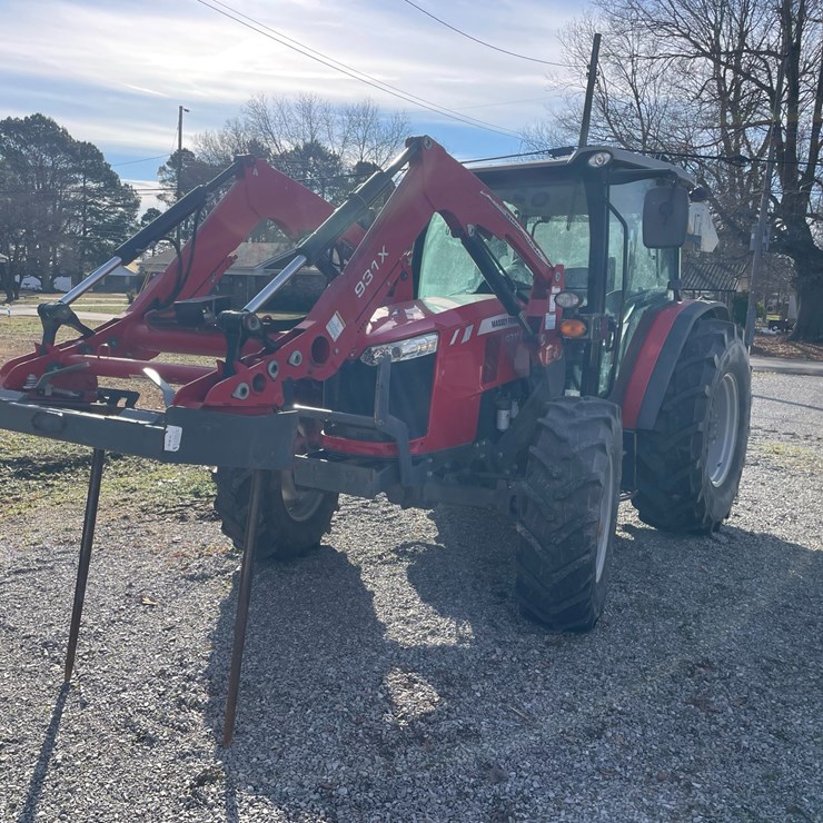 2018 MASSEY-FERGUSON 4710