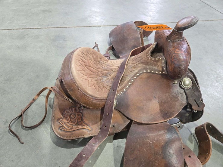 old-saddle-no-stirrup-image-6