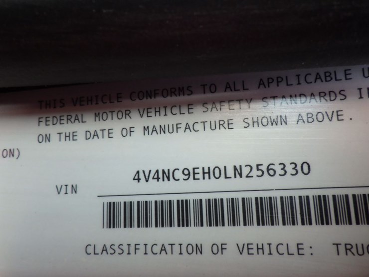 2020-volvo-vnl-760-image-20