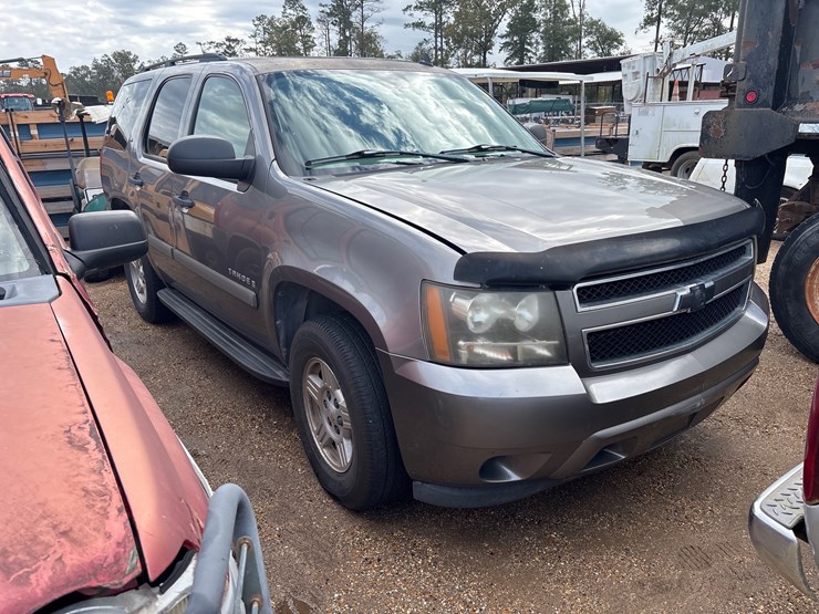 2008-chevrolet-tahoe-image-1