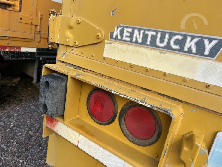 1999-kentucky-trailer-image-30