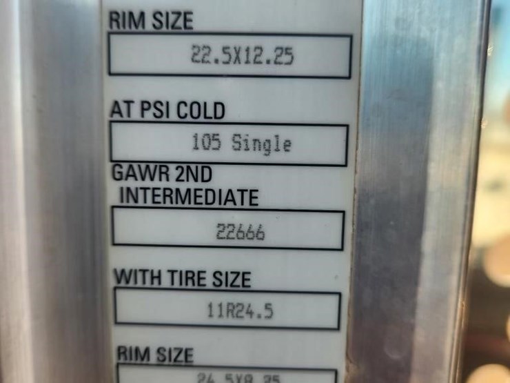 2012-kenworth-t800-image-21