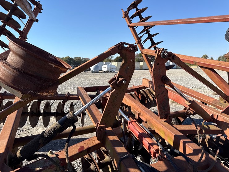 #384-•-international-~25’-disk-inv#29194-image-12