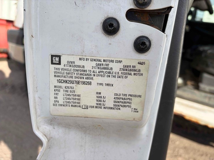 2006-chevrolet-2500hd-image-17