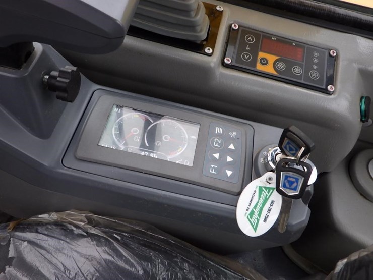 2022-xcmg-xe35u-image-27