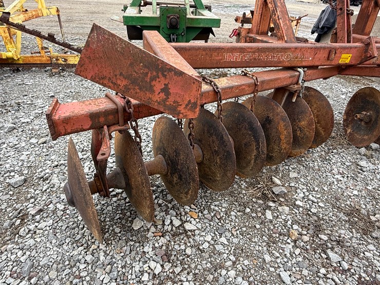 international-490-image-11