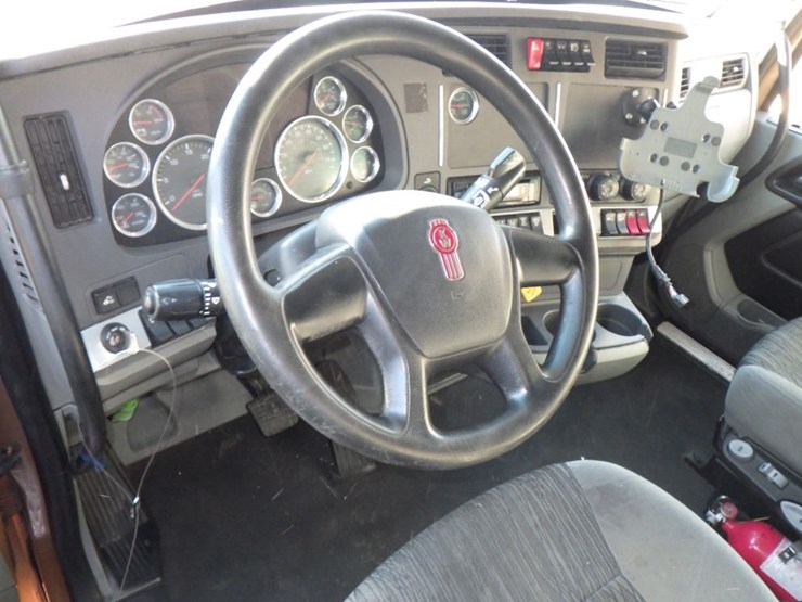 2022-kenworth-t680-image-20