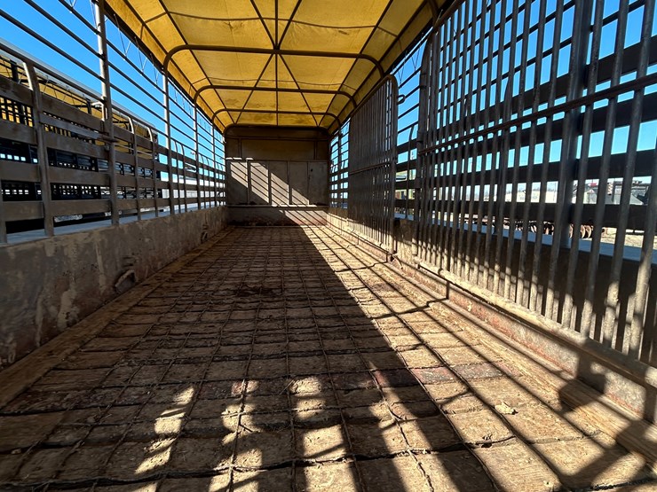 2015-gooseneck-24-ft-image-4