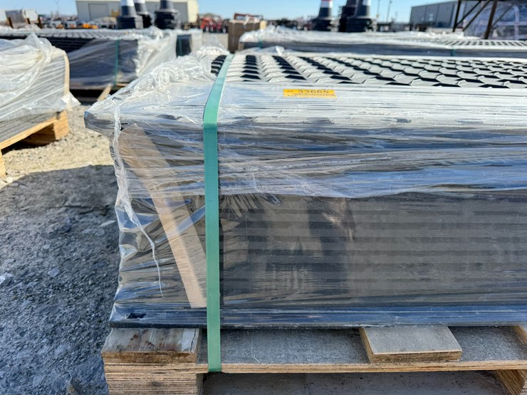 #33665-•-lot-of-ground-protection-mats-image-5